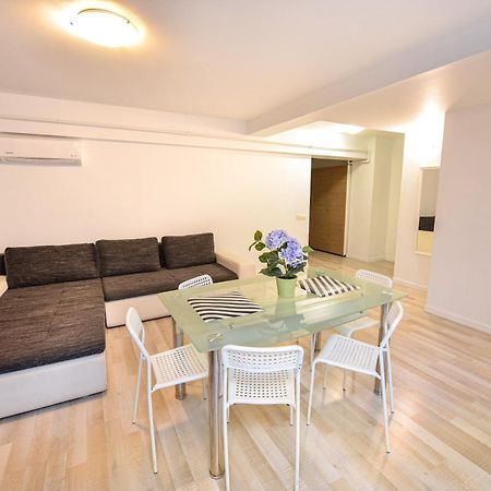 Shabbat Apartments 布加勒斯特 外观 照片
